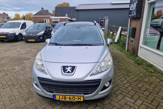 Peugeot 207 (2011) thumbnail 4