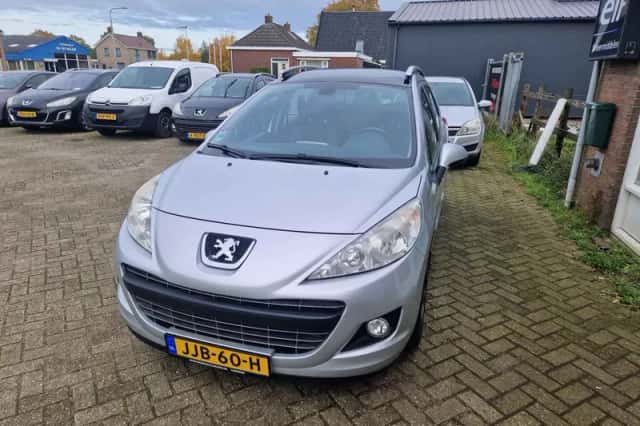 Peugeot 207 (2011) thumbnail 5