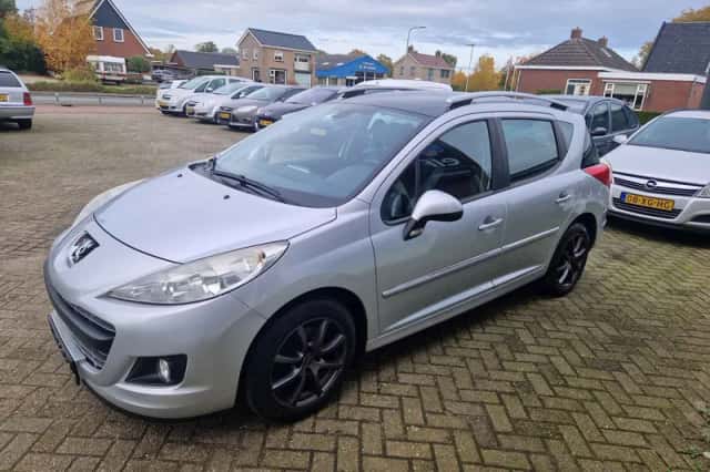 Peugeot 207 (2011) thumbnail 6