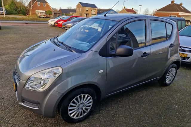 Suzuki Splash (2010) thumbnail 6
