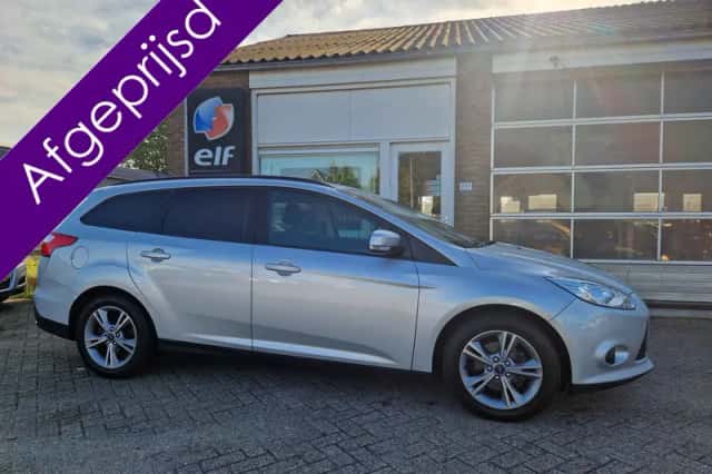 Ford Focus (2013) thumbnail 1