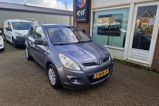 Hyundai i20 (2010) thumbnail 2
