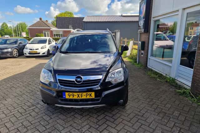 Opel Antara (2007) thumbnail 3