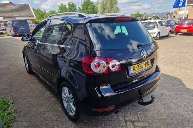 Volkswagen Golf (2012) thumbnail 6