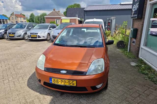 Ford Fiesta (2004) thumbnail 5
