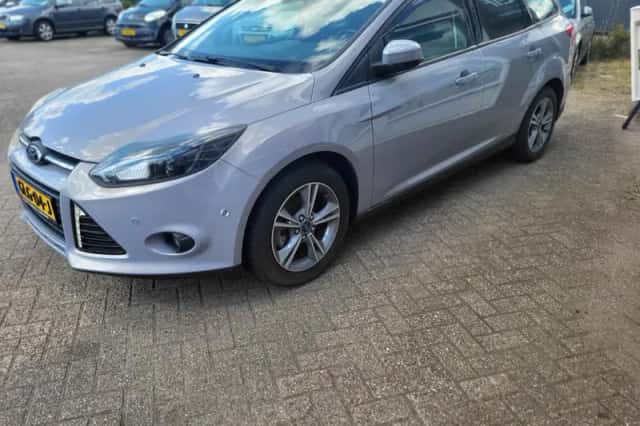 Ford Focus (2013) thumbnail 1