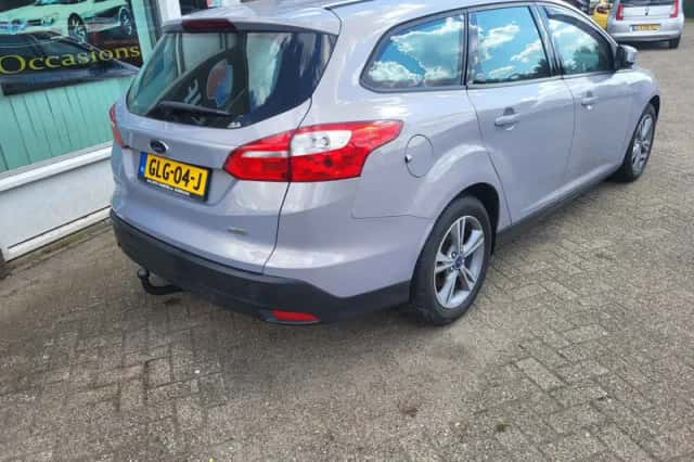 Ford Focus (2013) thumbnail 5