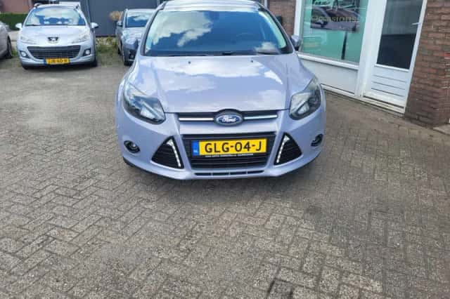 Ford Focus (2013) thumbnail 6