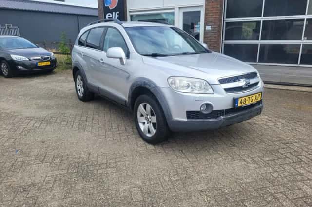 Chevrolet Captiva (2006) thumbnail 3