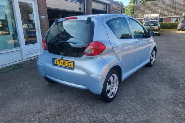 Toyota Aygo (2006) thumbnail 5