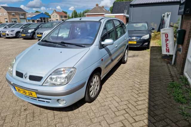 Renault Scénic (2002) thumbnail 6