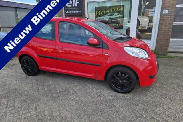 Citroën C1 (2010) thumbnail 1
