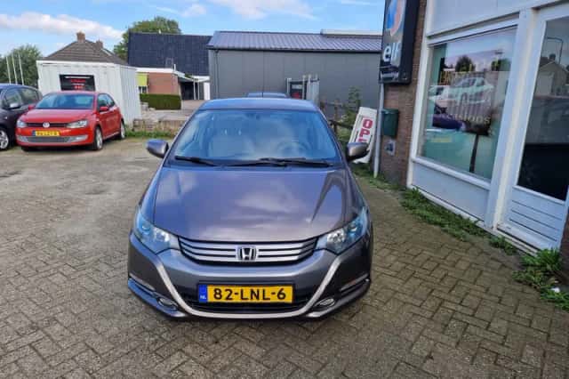 Honda Insight (2010) thumbnail 4
