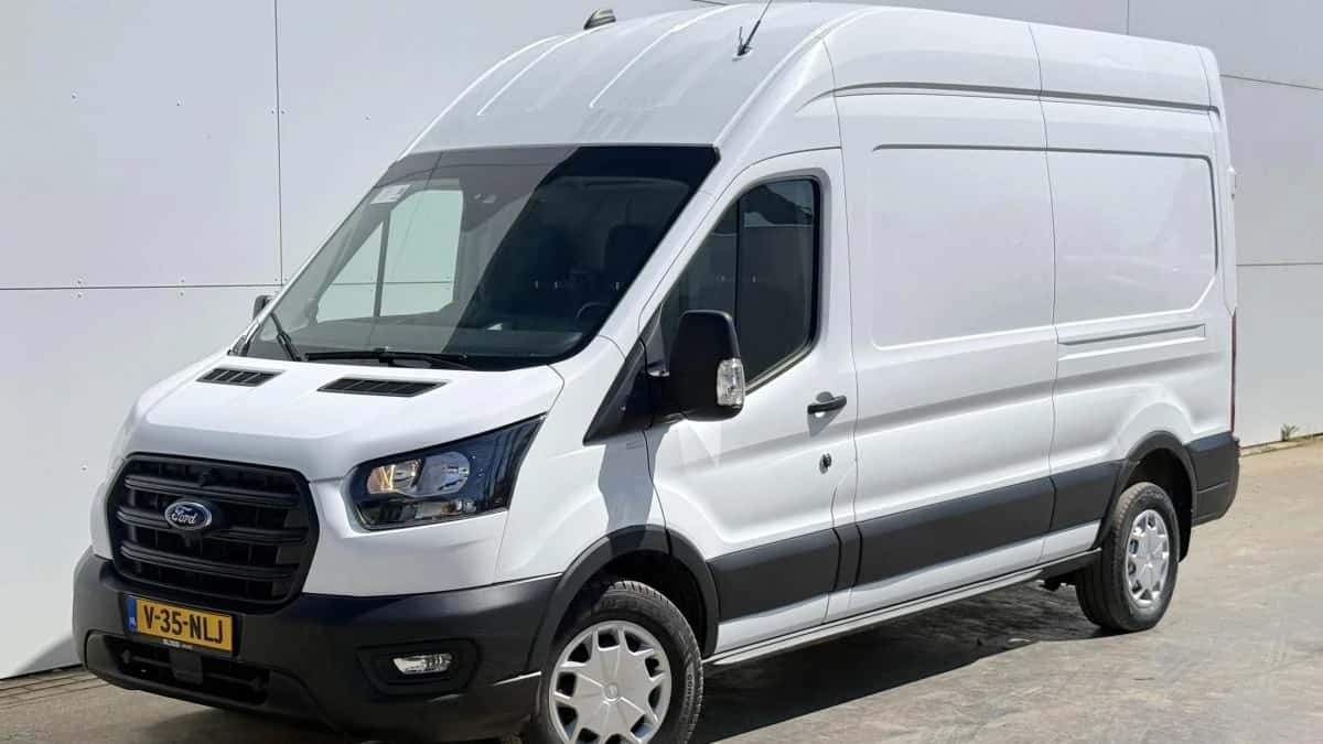 Ford Transit — foto 1
