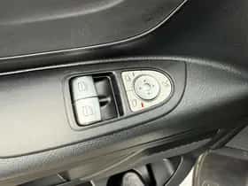 Mercedes-Benz Vito (2024) thumbnail 23