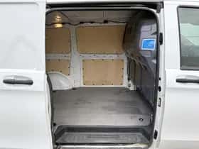 Mercedes-Benz Vito (2024) thumbnail 9