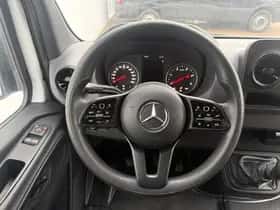 Mercedes-Benz Sprinter (2021) thumbnail 16