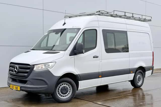 Mercedes-Benz Sprinter (2021) thumbnail 1
