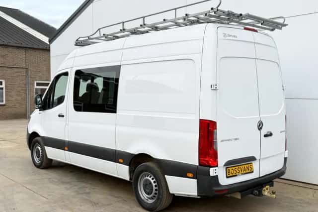 Mercedes-Benz Sprinter (2021) thumbnail 2