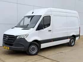 Mercedes-Benz Sprinter (2021) thumbnail 1