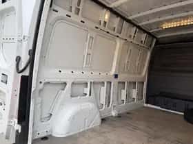Mercedes-Benz Sprinter (2022) thumbnail 12