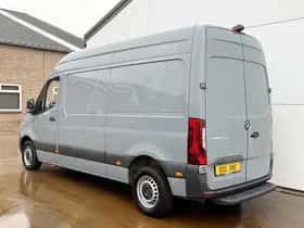 Mercedes-Benz Sprinter (2023) thumbnail 2
