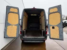 Mercedes-Benz Sprinter (2023) thumbnail 10