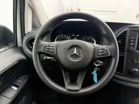 Mercedes-Benz Vito (2023) thumbnail 16