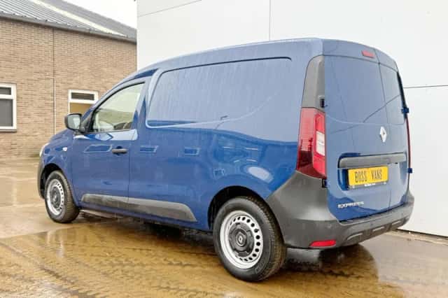 Renault Kangoo (2023) thumbnail 2