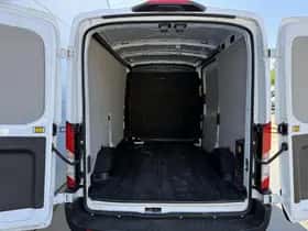 Ford E transit 68kwh 184pk (2023) thumbnail 13