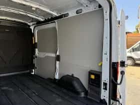 Ford E transit 68kwh 184pk (2023) thumbnail 16