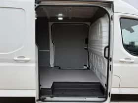 Maxus eDeliver9 (2023) thumbnail 9