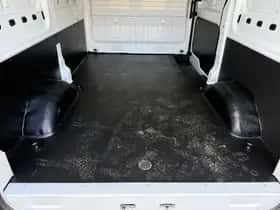 Maxus eDeliver9 (2024) thumbnail 12