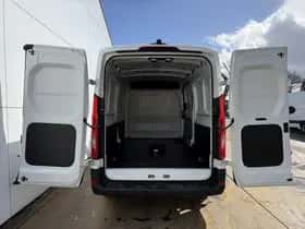 Maxus eDeliver9 (2024) thumbnail 11