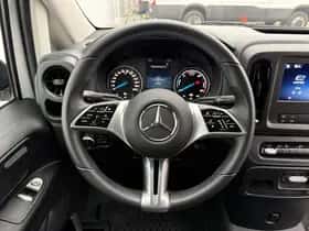 Mercedes-Benz eVito (2024) thumbnail 21