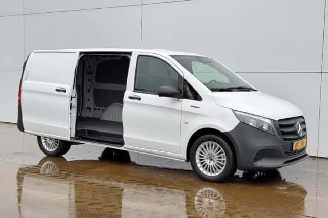Mercedes-Benz eVito (2024) thumbnail 6