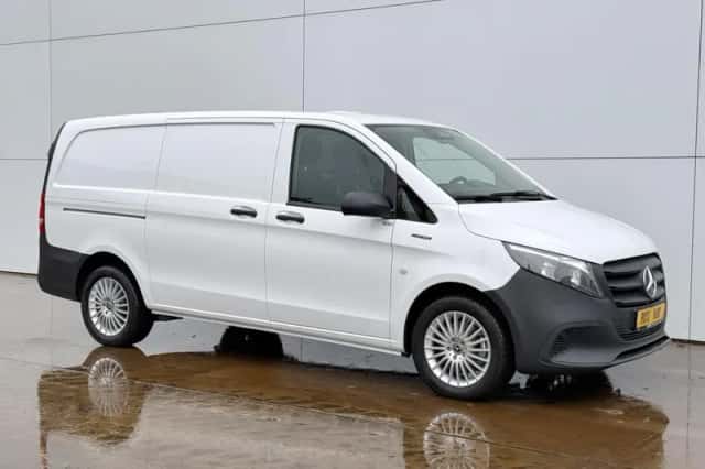 Mercedes-Benz eVito (2024) thumbnail 5