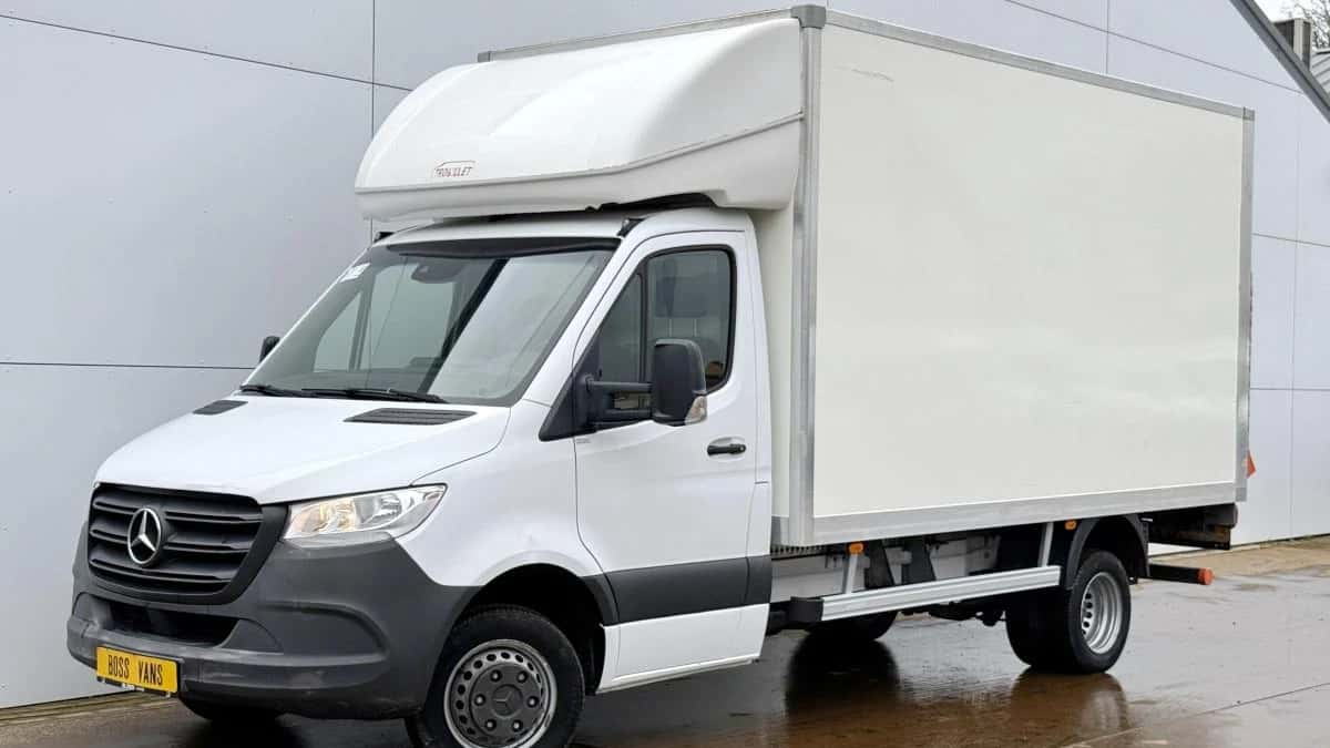 Mercedes-Benz Sprinter (2023) — foto 1