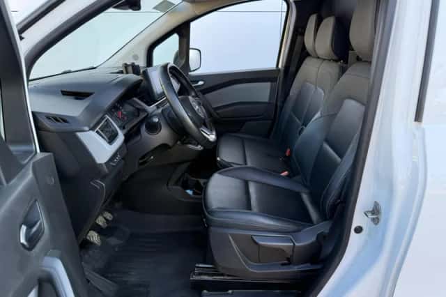Nissan Townstar (2022) thumbnail 6