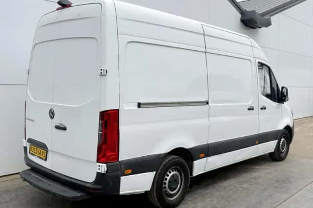 Mercedes-Benz Sprinter (2021) thumbnail 3