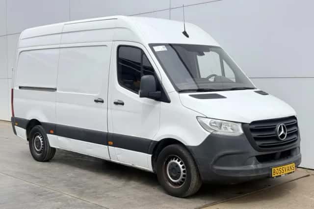 Mercedes-Benz Sprinter (2021) thumbnail 4