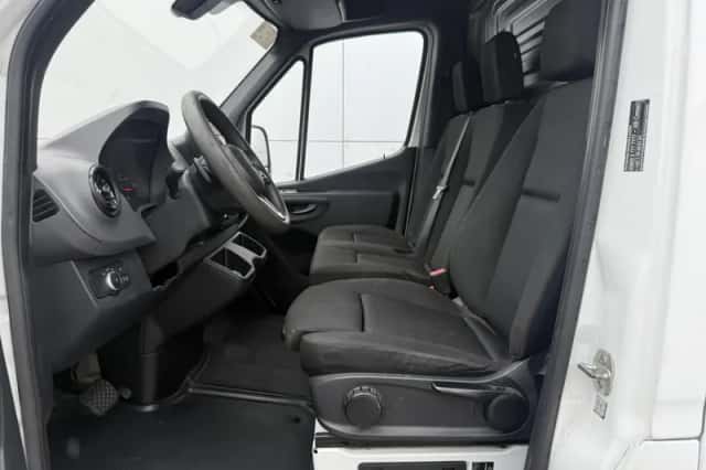 Mercedes-Benz Sprinter (2021) thumbnail 6