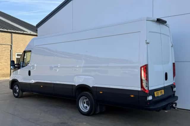 Iveco Daily (2022) thumbnail 2