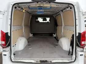 Mercedes-Benz Vito (2021) thumbnail 11