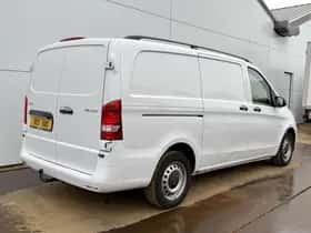 Mercedes-Benz Vito (2021) thumbnail 3