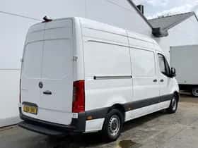 Mercedes-Benz Sprinter (2021) thumbnail 3