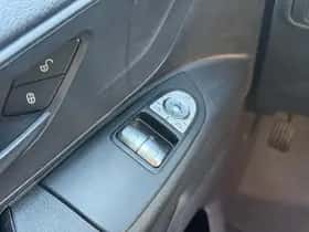 Mercedes-Benz Vito (2021) thumbnail 25