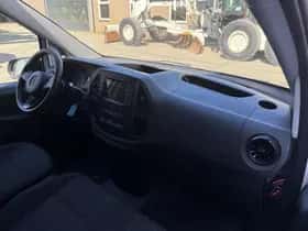 Mercedes-Benz Vito (2021) thumbnail 8