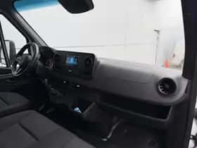 Mercedes-Benz Sprinter (2023) thumbnail 7