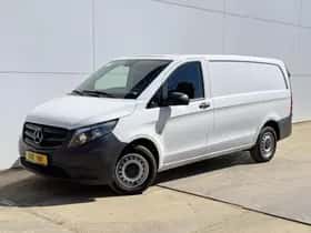 Mercedes-Benz Vito (2023) thumbnail 1